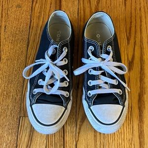 Converse Chuck Taylor low top sneakers
